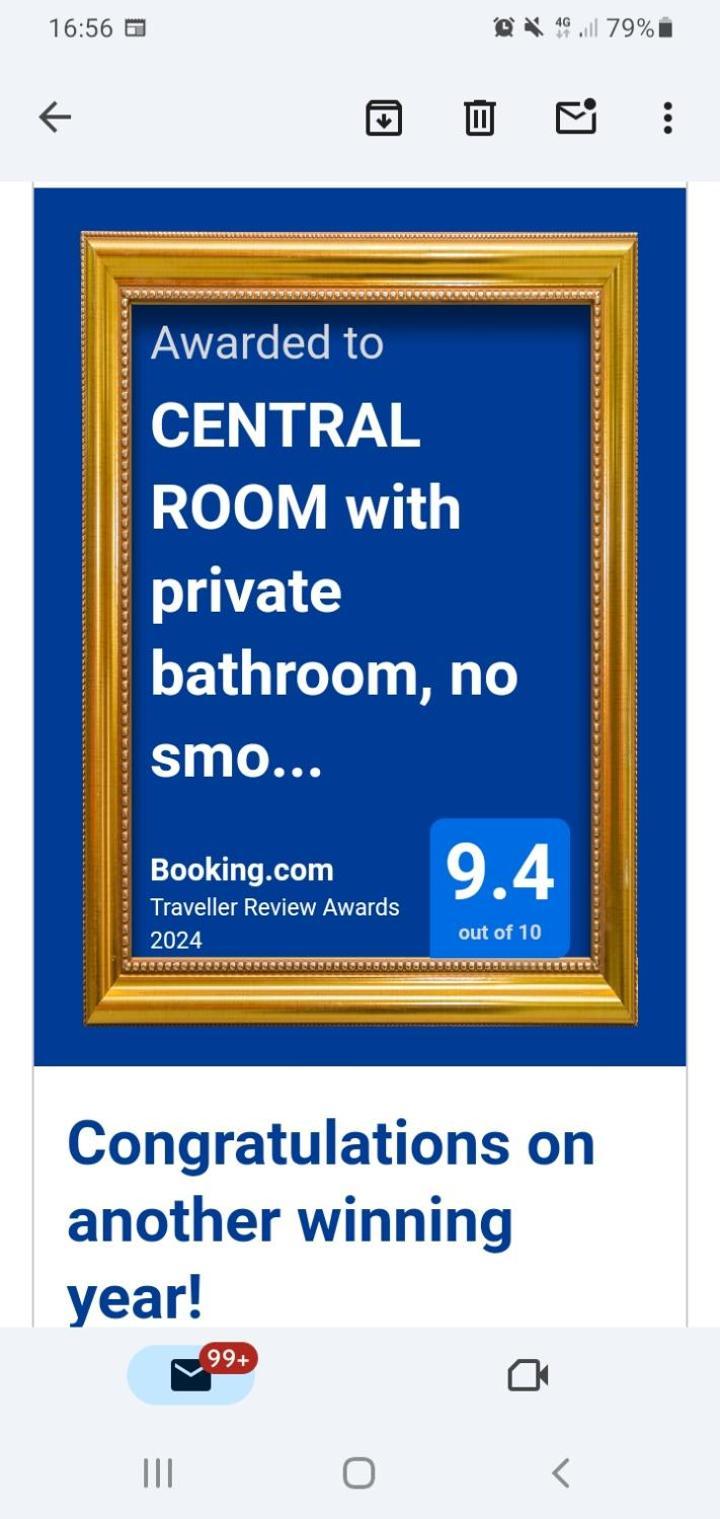 Central Room With Private Bathroom, No Smoking Palau Esterno foto